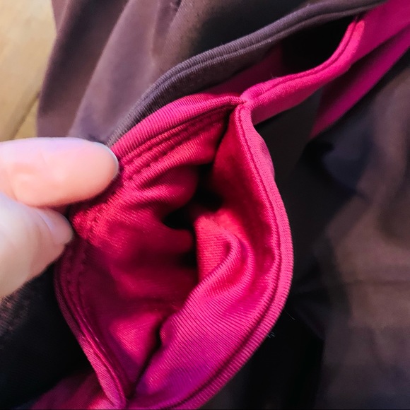 ⭐️ JOYLAB Maroon & Pink Stripe Leggings - Picture 5 of 7